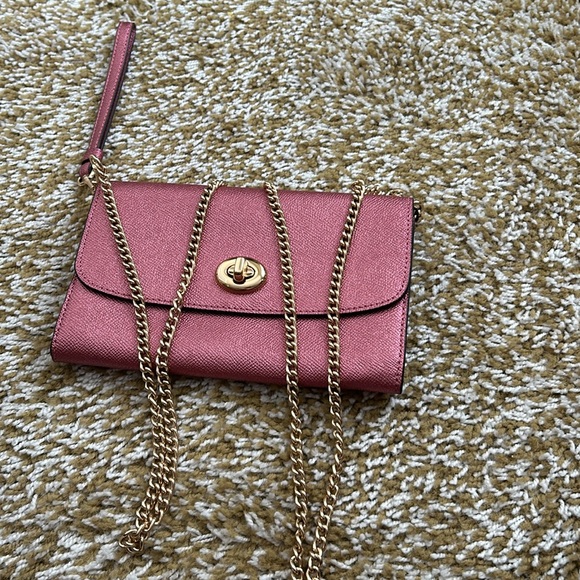 Coach - Picture 2 of 8